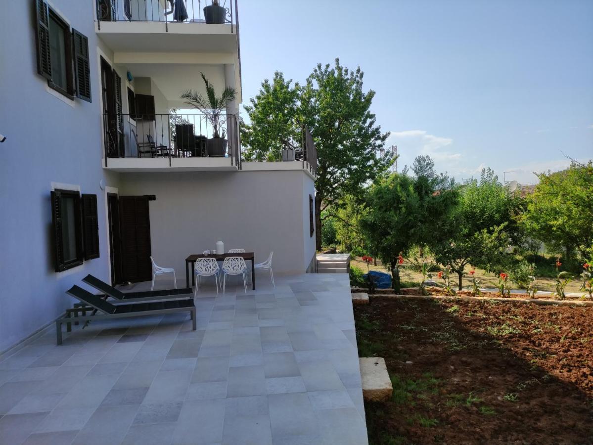 Apartvilla Castropola Exterior foto
