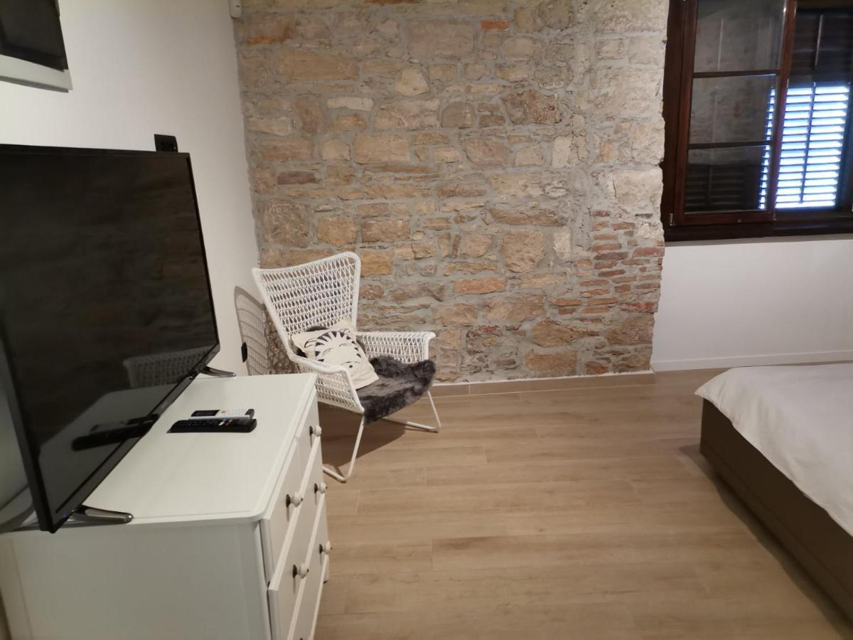 Apartvilla Castropola Exterior foto